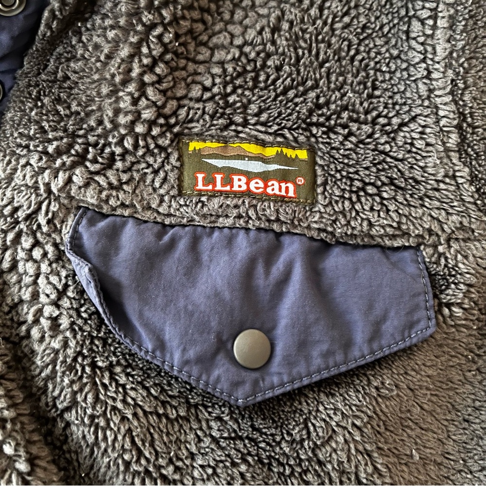 Gray Fleece Pullover with Navy Accents - Picture 3 of 4